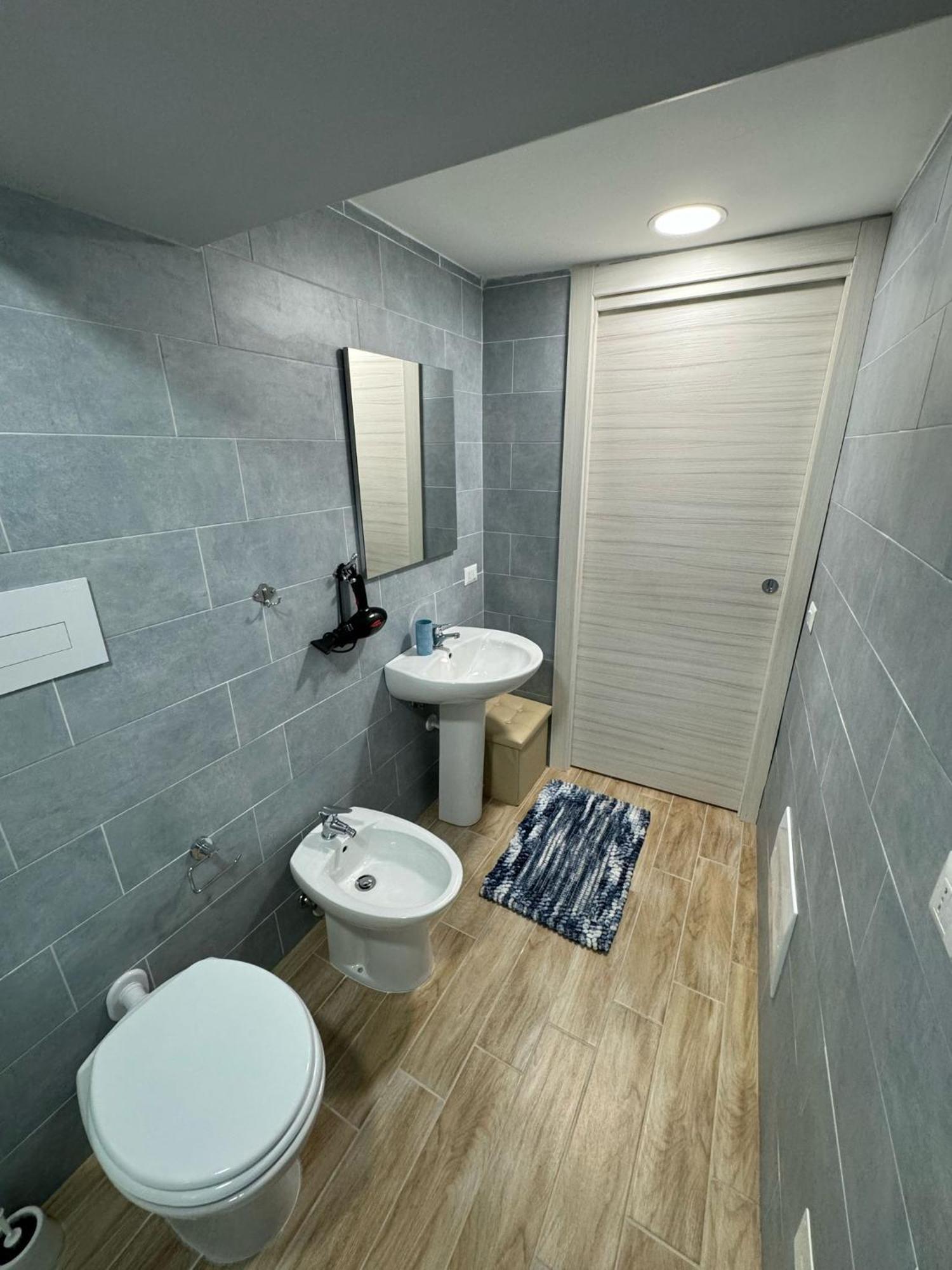 Spezzano House Apartment *